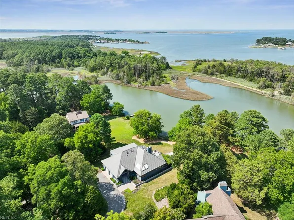 (undisclosed Address), Hampton, VA 23669