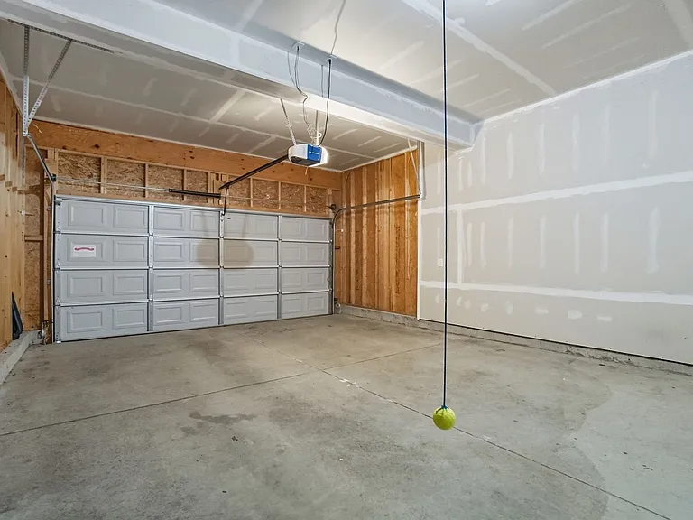 5089 Jessica Suzanne Dr — Photo 41
