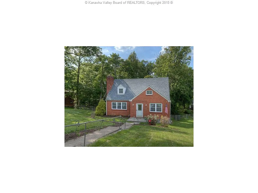855 Sherwood Rd photo 1