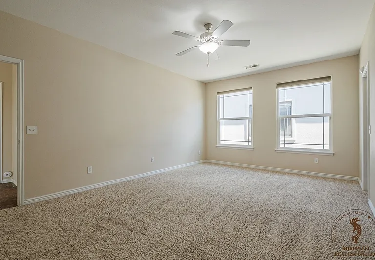 672 Muirfield Dr — Photo 6