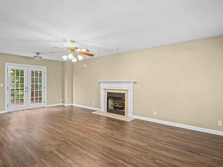 3368 Marrast Dr — Photo 29