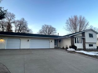 635 Mound Ave, Shoreview, MN 55126