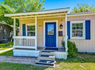 222 Larry Dr, Irving, TX 75060