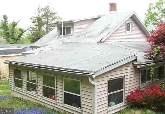 3rd image of 1127 State Rd