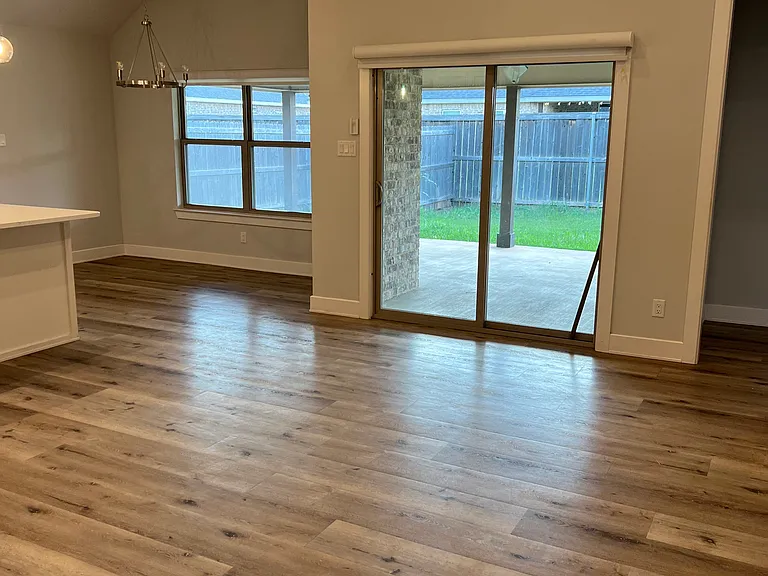 6510 Stadium Dr — Photo 7