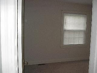 4th image of 641 Maylawn Ave