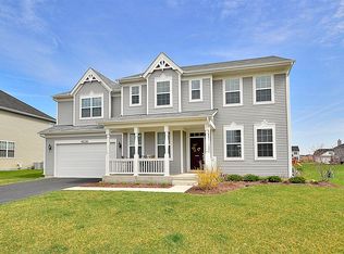 4230 Southerland Dr, Oswego, IL 60543