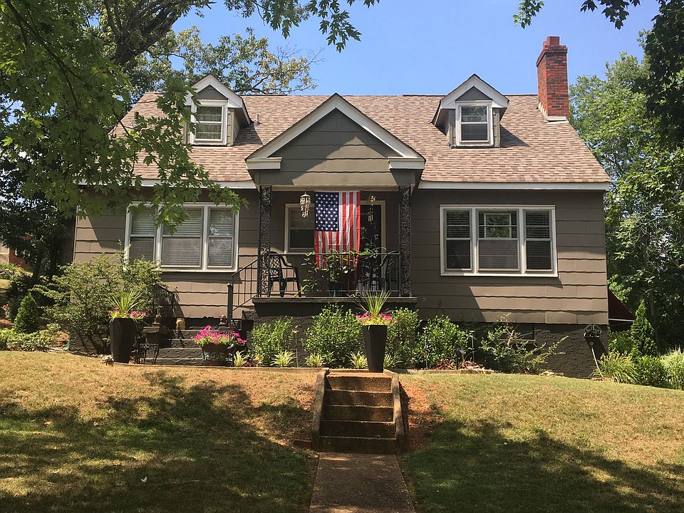 1st image of 2723 Fairview Dr