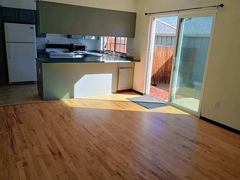10360 E Jewell Ave — Photo 10