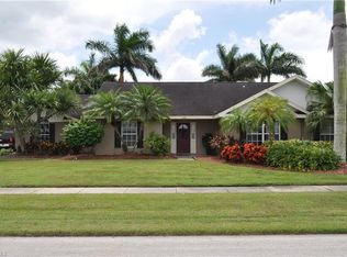 1026 W Avenida Del Rio, Clewiston, FL 33440