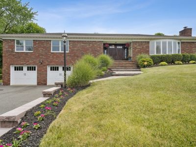 45 Shrewsbury Dr, Livingston, NJ, 07039
