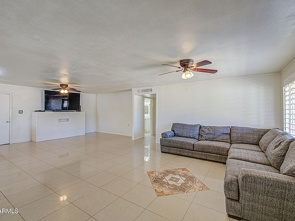 4th image of 1732 S 175TH Drive
