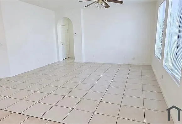 1022 Lone Pine River Ave — Photo 13