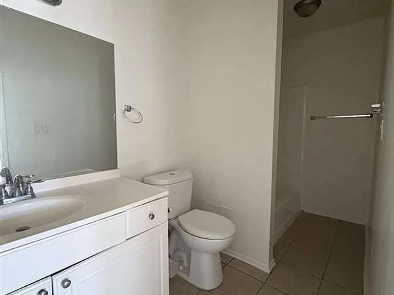 5505 Ackerfield Ave in Long Beach — Photo 6