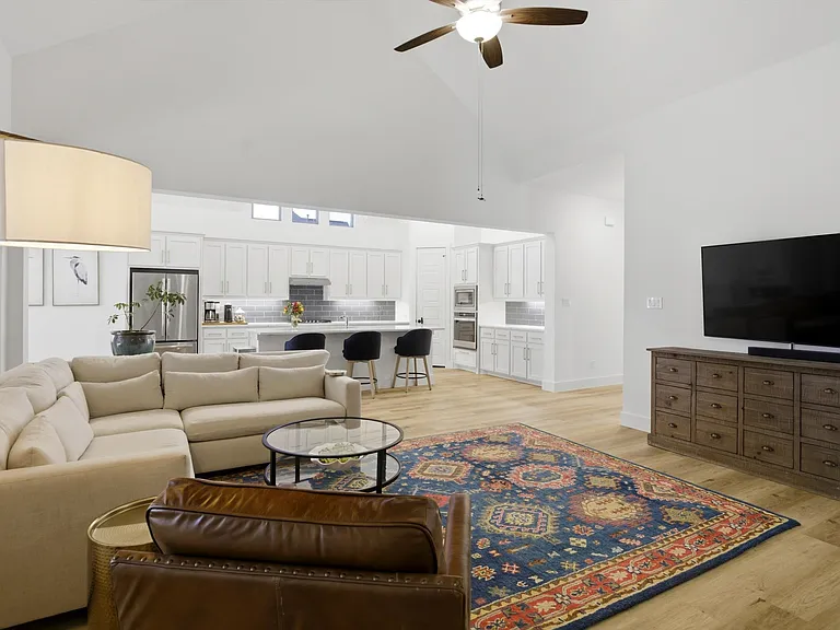 6033 Strada Cv — Photo 9