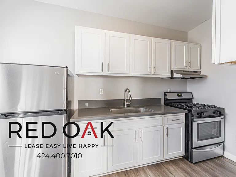 816- 822 S Park View St — Photo 36