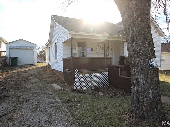 2nd image of 307 E Main St