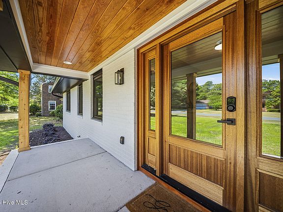 2nd image of 3928 Gillette Drive