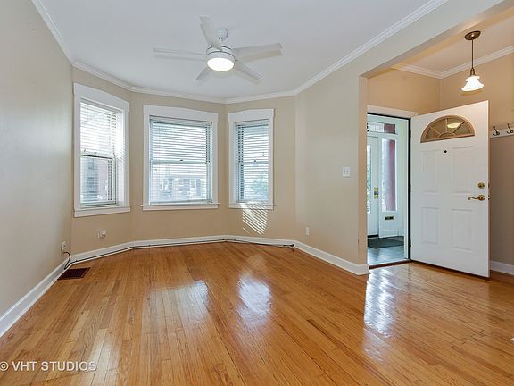 3rd image of 2548 W Argyle St