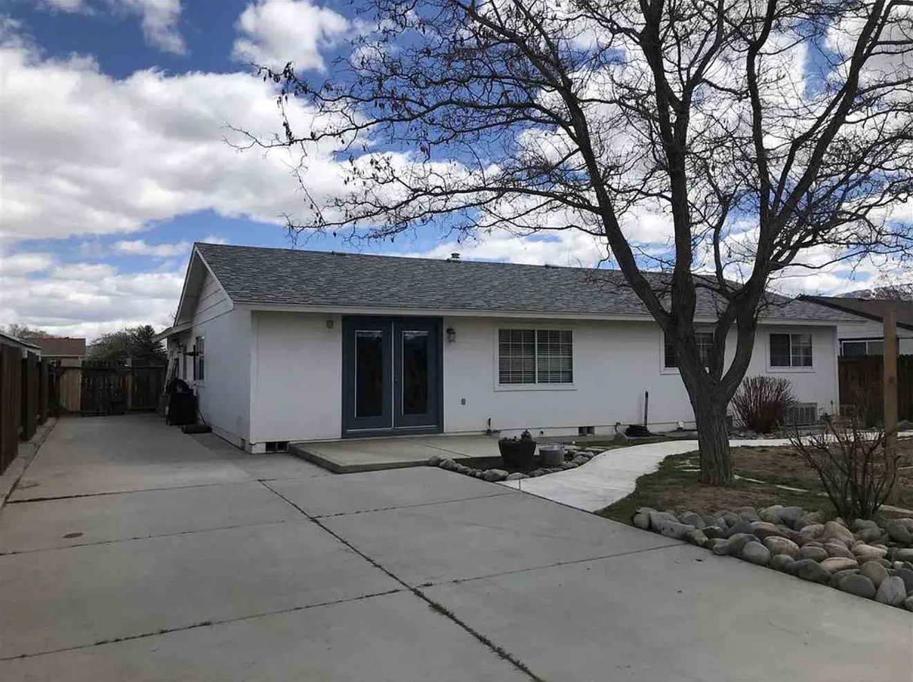 3 bed, 1440 sqft, $2,500 — Photo 2