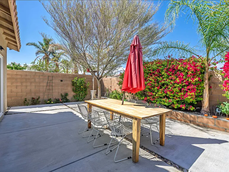 1222 Palmas Rdg — Photo 36