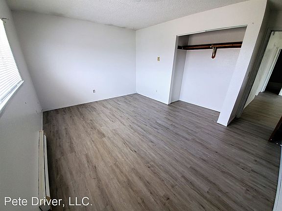 5th image of 1003 Church Ave APT D