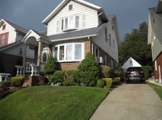 32-15 153rd St, Flushing, NY 11354