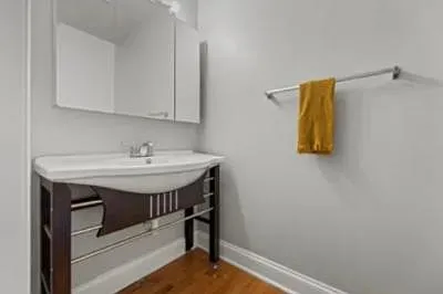 2118 N Palmer St — Photo 4