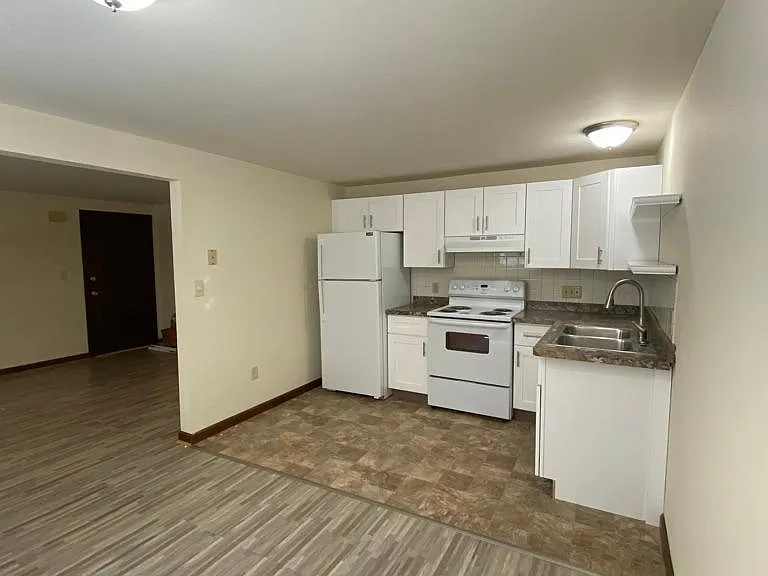 1069 Delaware Rd #2 — Photo 3