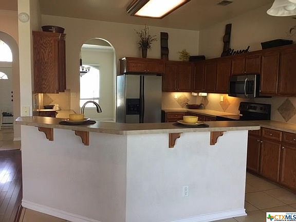 5th image of 703 Cowhand Dr