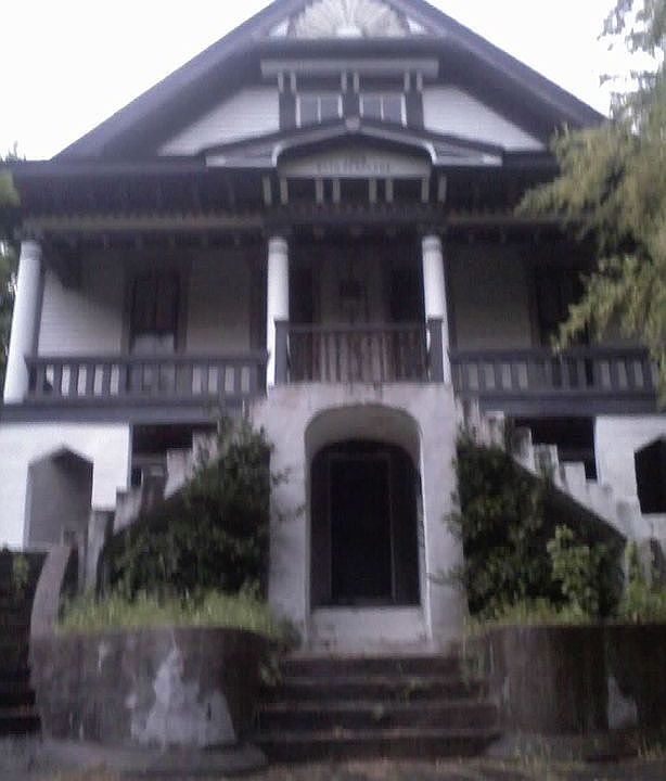 2nd image of 118 Breeze St