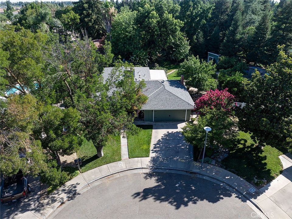 1st image of 2453 Hemlock Ct
