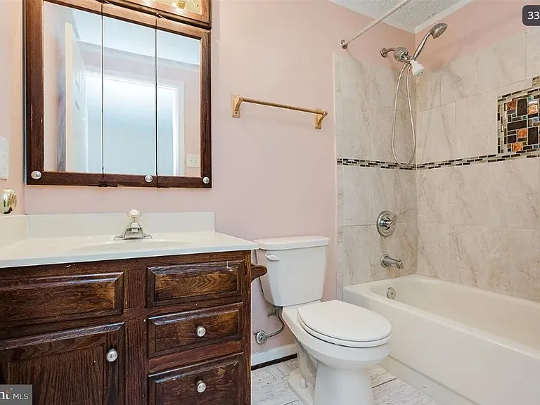 1829 Queen Anne Sq #BEL — Photo 16