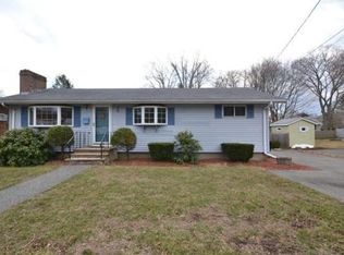 5 Robinson Rd, Beverly, MA 01915