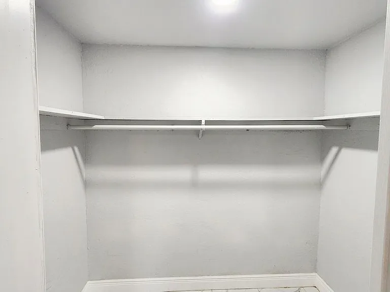 128 Kingston Ave — Photo 17