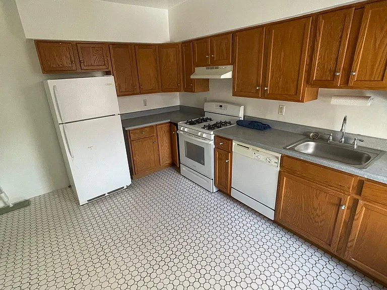 5435 Jackson St #3 — Photo 6