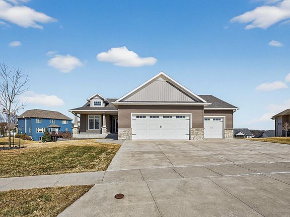 2nd image of 1504 Century Corner Ln NE