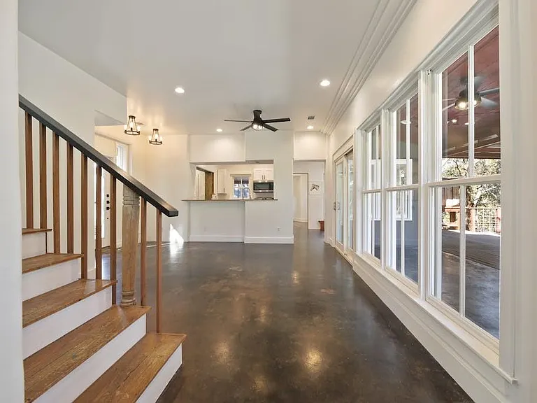 1612 The High Rd — Photo 10