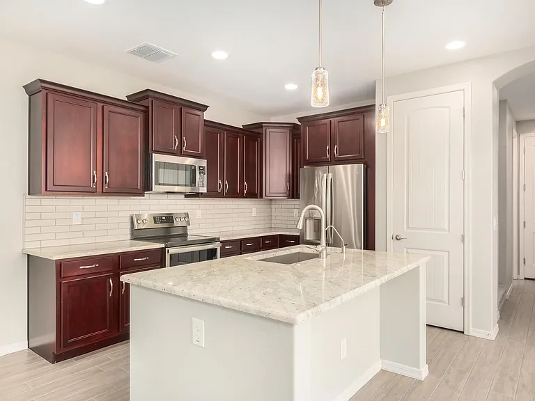 2570 S Quaintance St — Photo 13