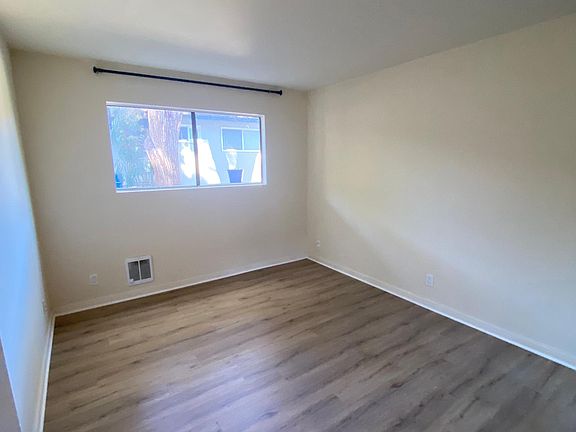 4th image of 19 Claremont Ave APT 4