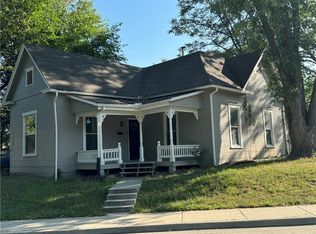 305 Saratoga St, Excelsior Springs, MO 64024