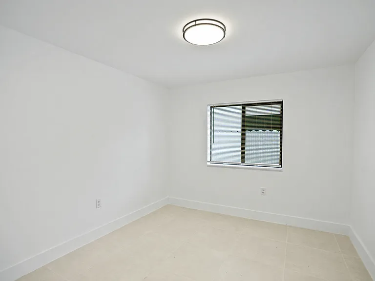5817 NW 30th Ave #5817 — Photo 22
