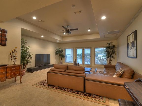 3rd image of 307 Horseshoe Bay North Blvd #2