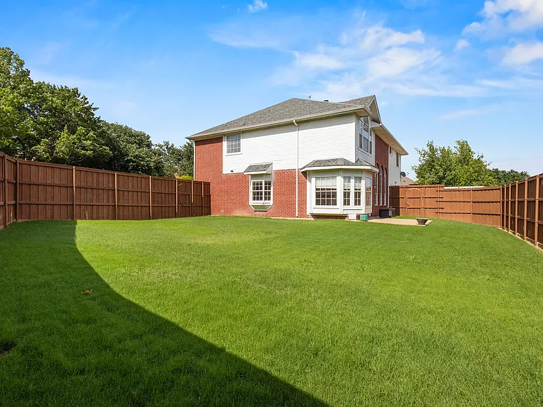 724 Pine Lakes Dr — Photo 30
