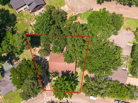 2nd image of 3005 Joy Dr