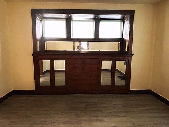 4th image of 2906 Bowser Ave