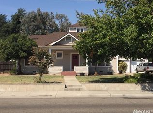 2107 7th St, Hughson, CA 95326