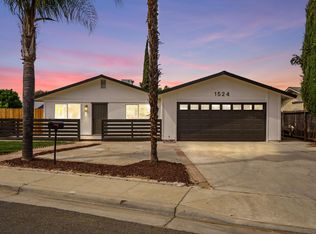 1524 E Evening Glow Ave, Reedley, CA 93654