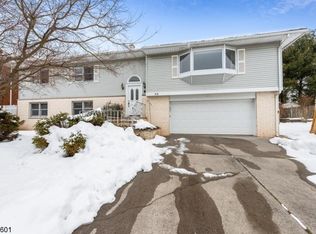 22 Elizabeth Ave, Edison, NJ 08820