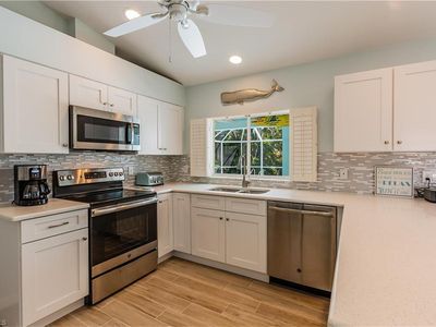 393 Ortega Ln, Marco Island, FL, 34145